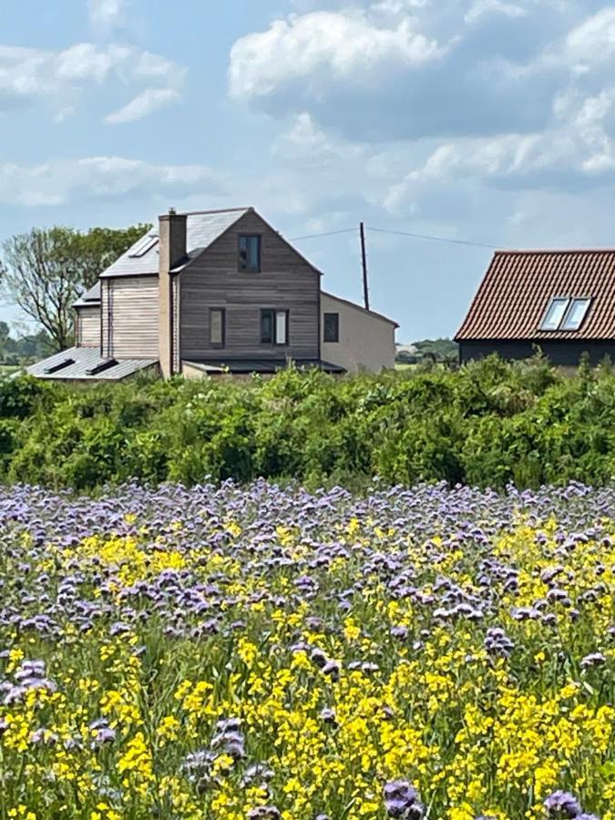 The Top Floor Stretham エクステリア 写真